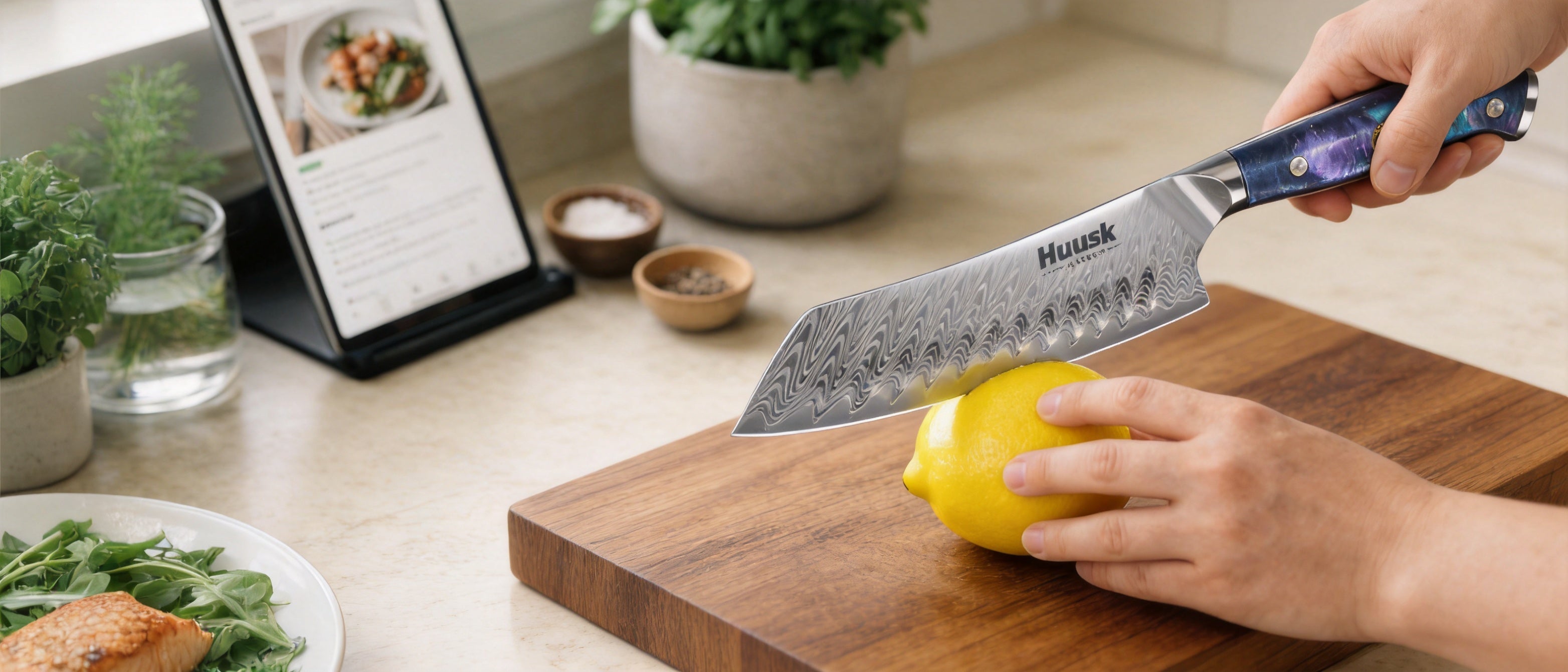 Damascus Knife Maintenance Guide — Preserve the Beautiful Layered Pattern of Your Blade